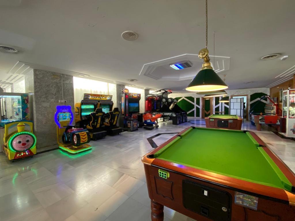 Apartamentos Benalbeach By Benalnova Benalmádena Buitenkant foto