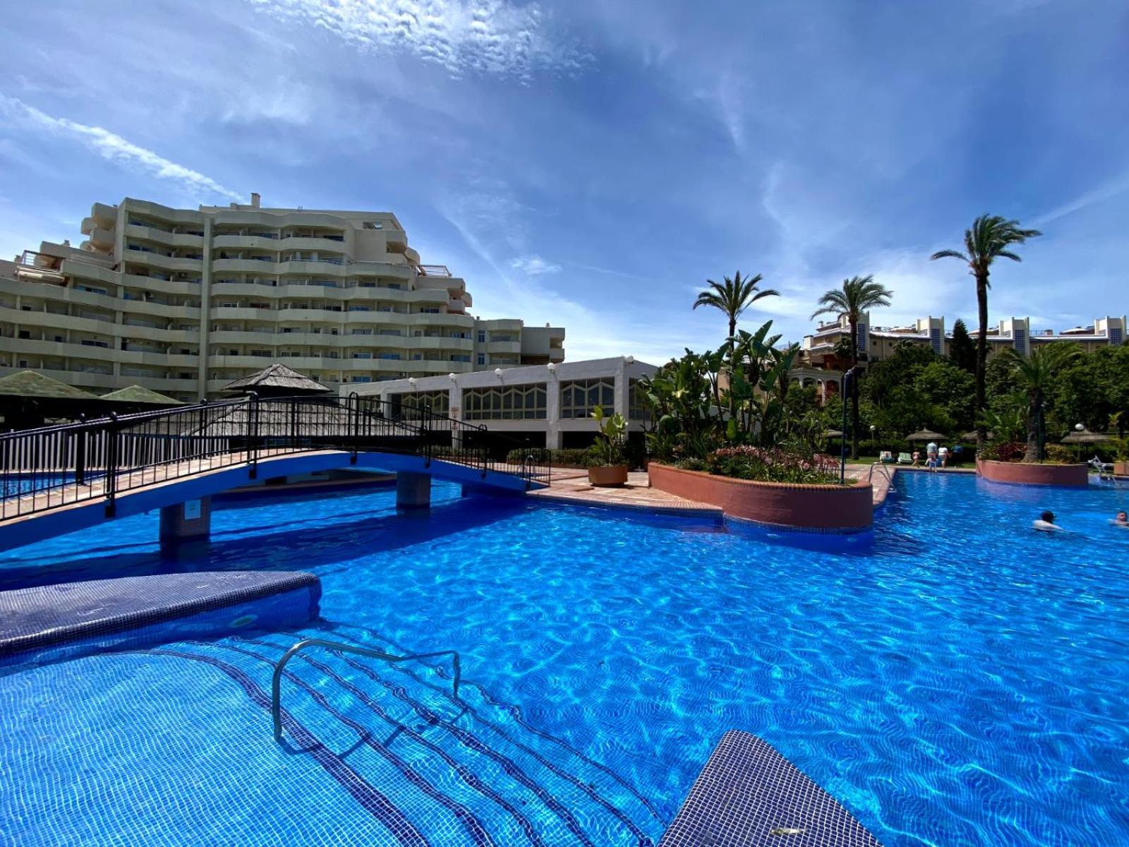 Apartamentos Benalbeach By Benalnova Benalmádena Buitenkant foto